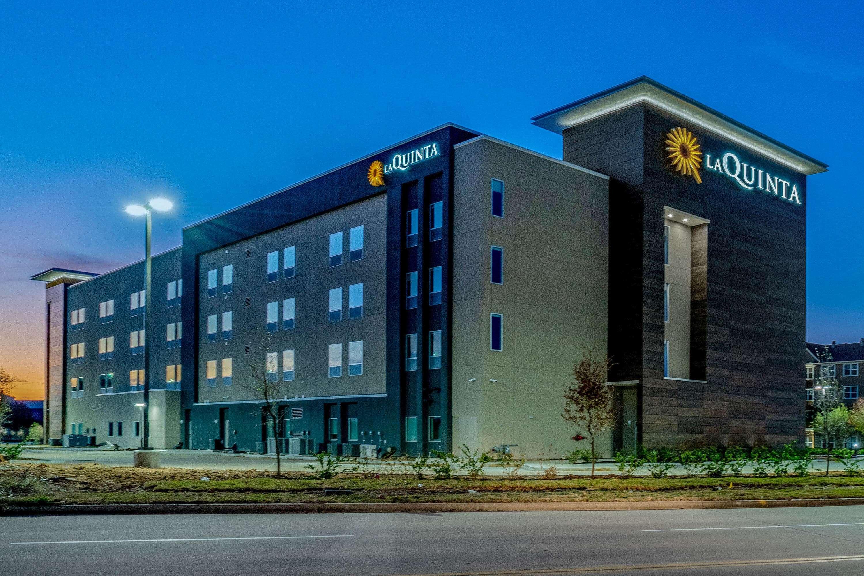 La Quinta Inn & Suites Katy-Mills By Wyndham Katy Exterior foto